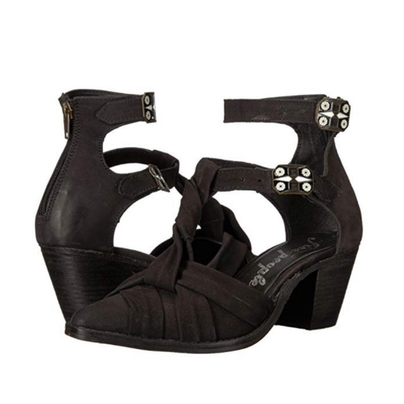 Free People Shoes - Free People T-Strap Sandals